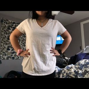 Nude v neck